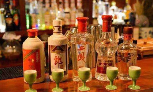 酒鬼酒红柔和区别