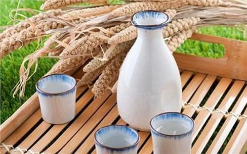 用木塞密封白酒会影响口感吗?
