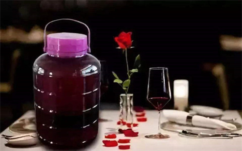 53度茅台迎宾酒中华价格,贵州茅台迎宾酒53度价格多少钱一件