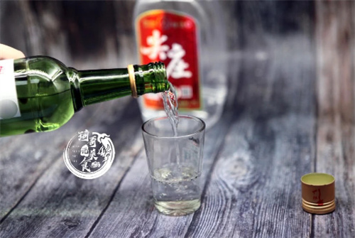 春季适合喝什么酒，油麻地梅酒给你带来不一样的享受