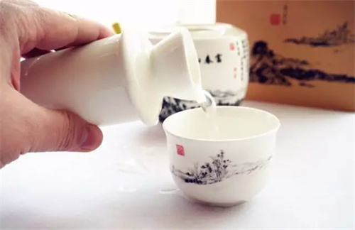 线下茅台酒多少钱-线下哪里买精品茅台酒