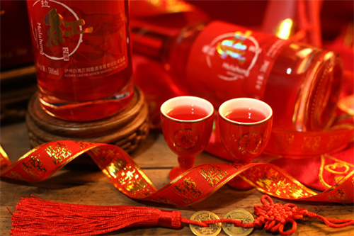 93铁盖茅台怎么看真假-九几年的茅台怎么鉴定真假