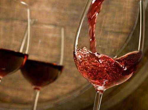 用红酒做面膜可以祛斑