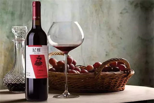 国内哪里可以买到好的紫晶格瑞红酒？